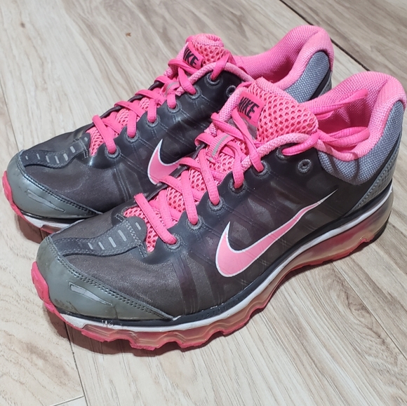 Nike Air Max Womens Size 9 Grey+pink Running Atheletic Streetwear - Picture 1 of 4